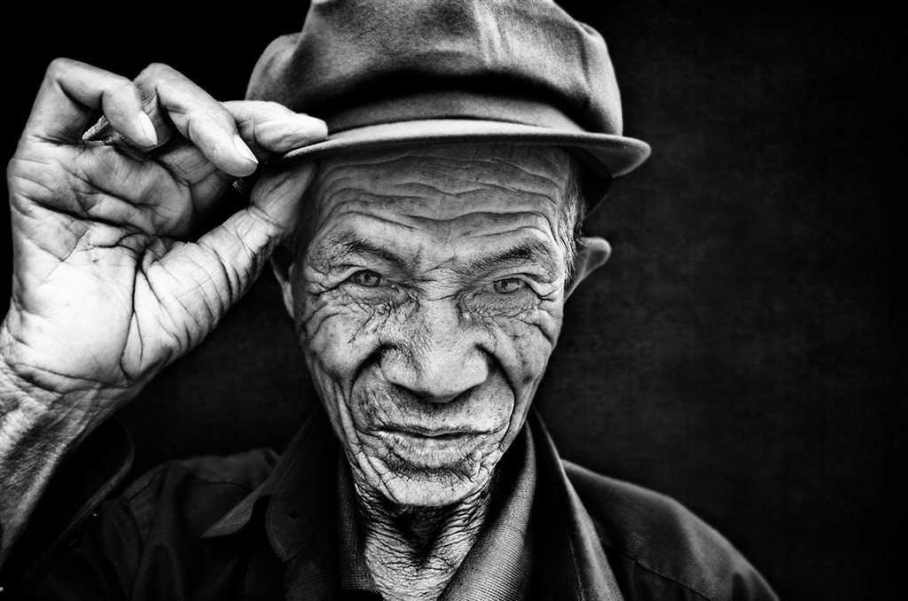 Artfreelance, Wase, Market, Yunnan, Old, Woman, Smile, André Alessio, Graphylight