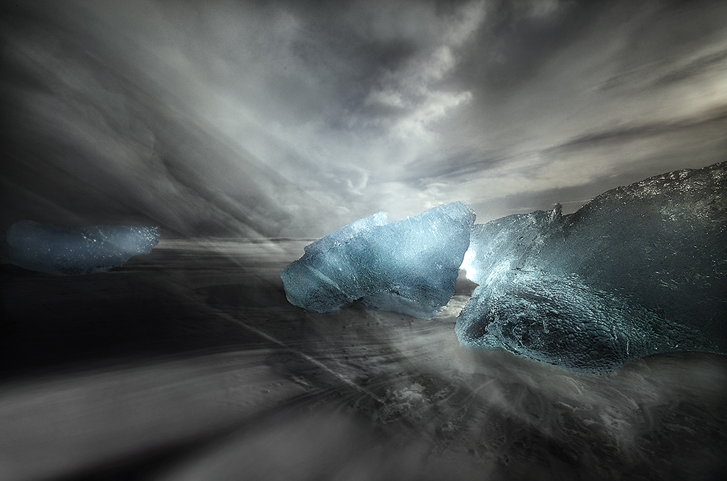 André Alessio, Graphylight, Jokulsarlon, Iceland, Iceberg, Sand, Long Exposure, Sea, ARTFreelance