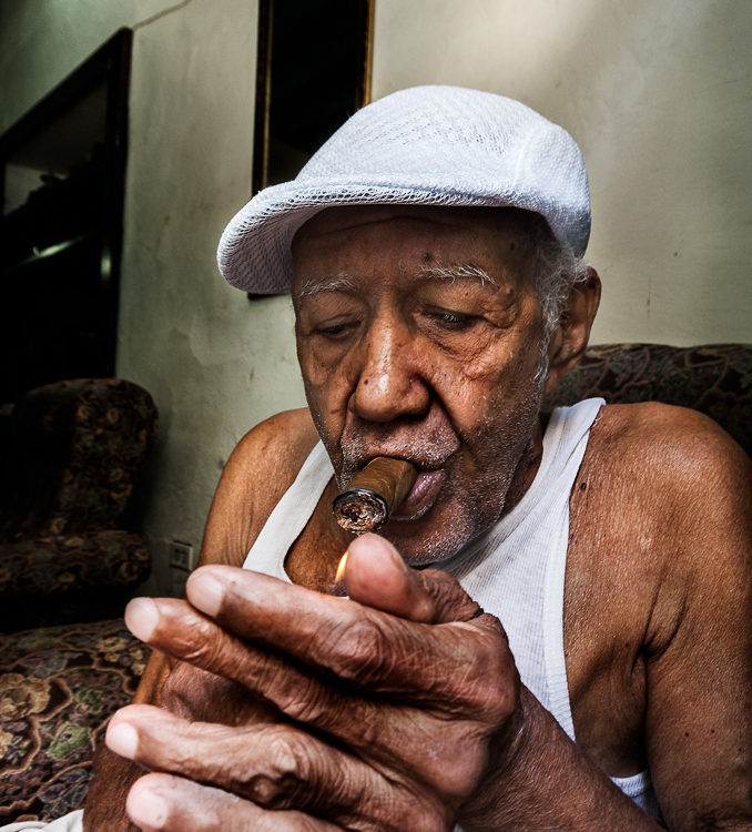 Cigar smoker, Havana, Viva Cuba Libre, André Alessio, Graphylight,