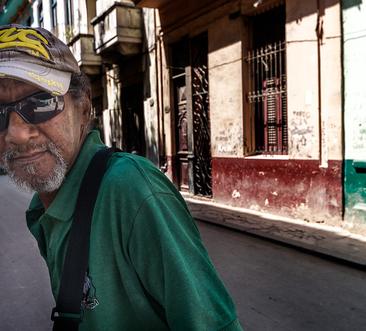 Cigar smoker, Havana, Viva Cuba Libre, André Alessio, Graphylight,