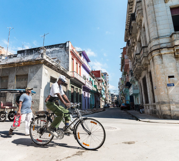 Cigar smoker, Havana, Viva Cuba Libre, André Alessio, Graphylight,