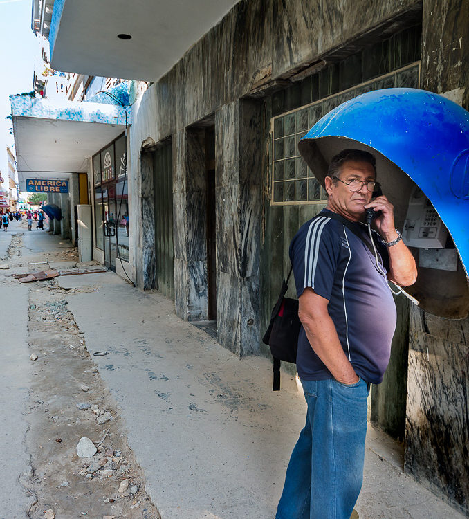 Cigar smoker, Havana, Viva Cuba Libre, André Alessio, Graphylight,