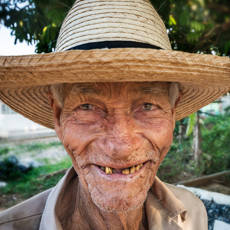 Cigar smoker, Havana, Viva Cuba Libre, André Alessio, Graphylight,