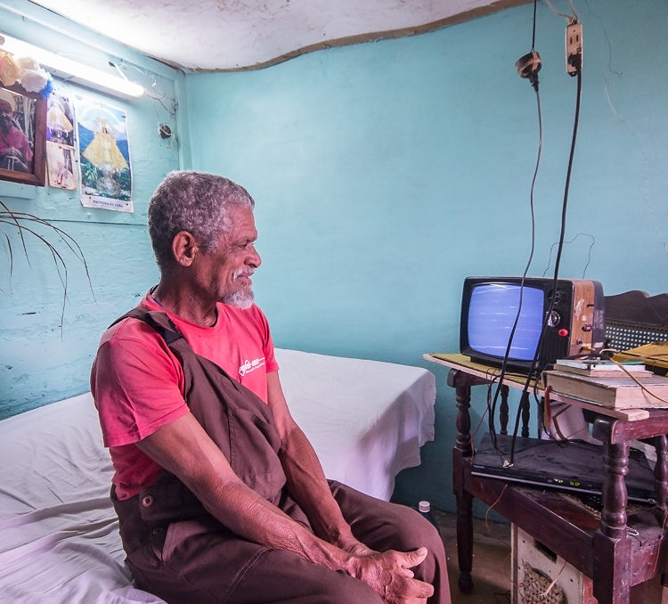 Cigar smoker, Havana, Viva Cuba Libre, André Alessio, Graphylight,