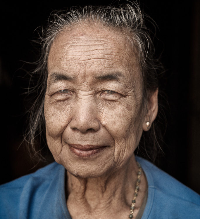 Woman, Laos, Louang Prabang,necklace, André Alessio, Graphylight, Woman,