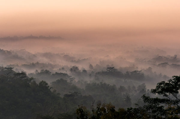 Borobudur, sunrise, Clouds, Nurages, André Alessio