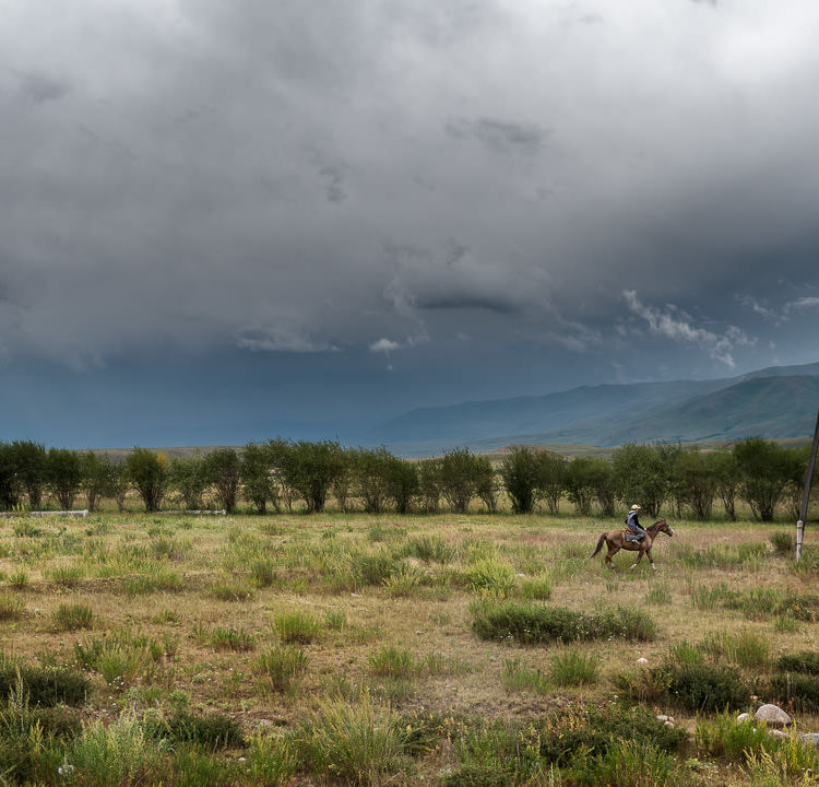 André Alessio, Graphylight, Photographe Montpellier, Kirghizistan, Voie lactée, Yourte, Yurt, Son Kul, Milky Way, Lake, Lac, Kyrgyzstan,